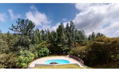 OPORTUNIDAD! Se vende Hermosa Casa en Altos del Maria