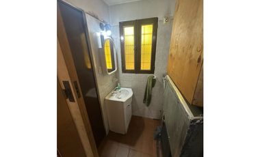 Vendemos Galpón 252 m2, Guaymallén, Unimev.