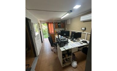 Vendemos Galpón 252 m2, Guaymallén, Unimev.