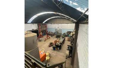 Vendemos Galpón 252 m2, Guaymallén, Unimev.