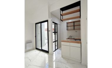 ALQUILER TEMPORARIO DEPTO 2 AMB. CON PATIO EN LA PERLA