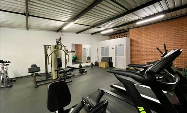 Apartamento para la renta tradicional en Envigado, las cumbres piso 2