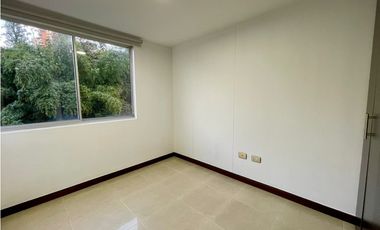 Apartamento para la renta tradicional en Envigado, las cumbres piso 2