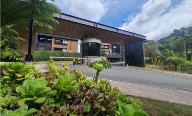 ARRIENDO-TRADICIONAL APARTAMENTO(CHALET) EN EL RETIRO, SECTOR FIZEBAD