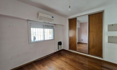 DUPLEX 3 AMBIENTES EN VENTA EN AVELLANEDA COCHERA