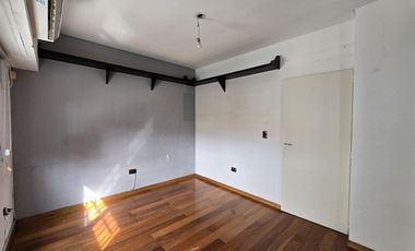 DUPLEX 3 AMBIENTES EN VENTA EN AVELLANEDA COCHERA