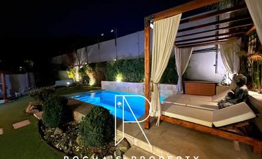 Casa en Arriendo en CASA AMOLADA EN HUECHURABA 4D+3B+2E+BG