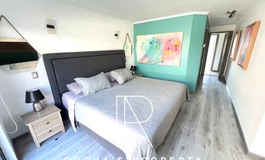 Casa en Arriendo en CASA AMOLADA EN HUECHURABA 4D+3B+2E+BG