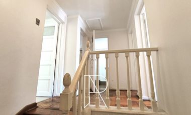 Casa en Arriendo en CASONA AMOLADA EN PROVIDENCIA TODO INCLUIDO 4D+1DS+3B+1E