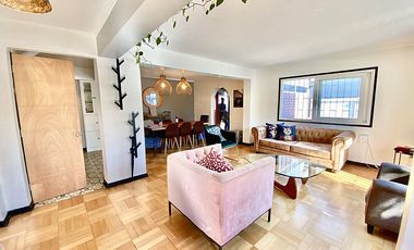 Casa en Arriendo en HERMOSA CASA AMOBLADA 3D+SERVICIO/2.5B/ E