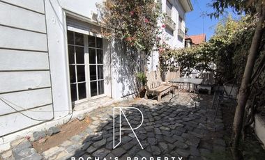 Casa en Arriendo en CASA AMOLADA EN PROVIDENCIA 6D+2DS+3B+1E+BG