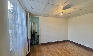 Casa en Arriendo en AMPLIA CASA A PASOS DE METRO ÑUBLE 4D+1B+1B