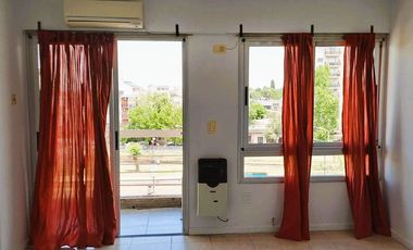 MONOAMBIENTE EN ALQUILER HAEDO NORTE BALCON FRENTE
