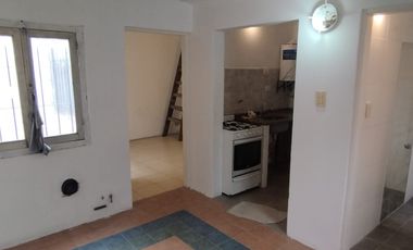 Departamento Tipo Casa en venta en Remedios de Escalada Este