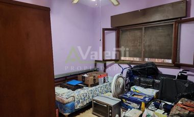 Chalet PH en venta en Parque Quirno