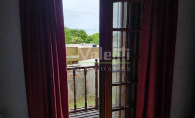 Chalet PH en venta en Parque Quirno