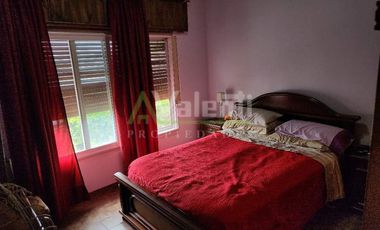 Chalet PH en venta en Parque Quirno