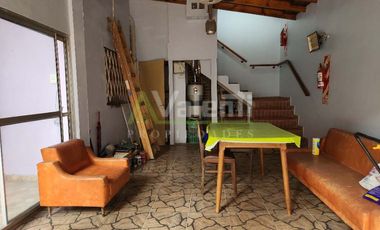 Chalet PH en venta en Parque Quirno