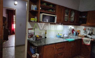 Chalet PH en venta en Parque Quirno