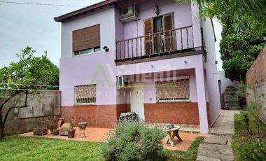 Chalet PH en venta en Parque Quirno
