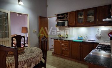 Chalet PH en venta en Parque Quirno