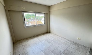 Departamento en alquiler en Remedios de Escalada Oeste