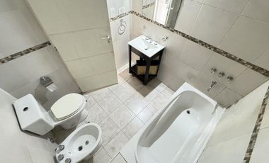 Departamento en alquiler en Remedios de Escalada Oeste