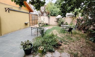 VENTA AMPLIA CASA 5D2B - VILLA SANTA CAROLINA MACUL