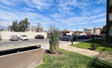 Departamento En Venta De 2 Dorm. En San Miguel con estacionamiento