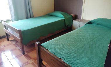 Casa en arriendo c/ estacionamiento en Limache Viejo