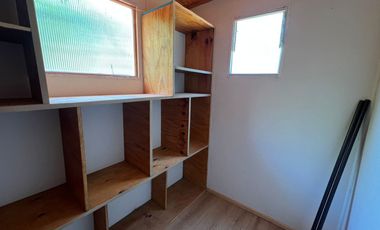 Casa en arriendo c/ estacionamiento en Centro de Olmué