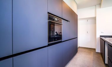 Venta Depa con Jardin  Zibata Luks Townhouses