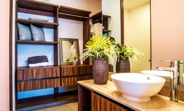 Venta Depa con Jardin  Zibata Luks Townhouses