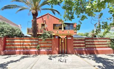 Casa en Venta en José Domingo Cañas con Carmen Covarrubias ,cercano metro Monseñor Eyzaguirre