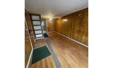 VENDE CASA 5 DORMITORIOS CON 92 M2 - SECTOR MIRASOL –VOLCAN APAGADO