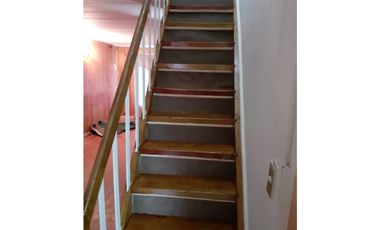 VENDE CASA 5 DORMITORIOS CON 92 M2 - SECTOR MIRASOL –VOLCAN APAGADO