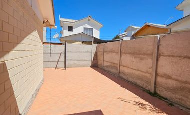 SE ARRIENDA CASA EN LA CIUDAD DE OVALLE