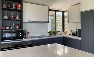 VENTA CASA HACIENDA CHACABUCO IMPRESIONANTE!