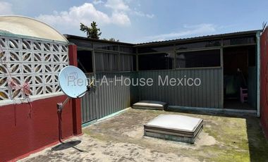 Casa en Venta en Emilio Carranza 26-144.