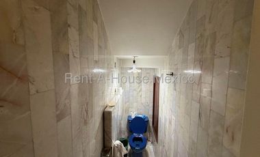 Casa en Venta en Emilio Carranza 26-144.