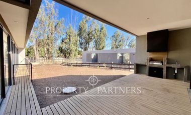 Proyectos recién estrenados condominio Los Maitenes