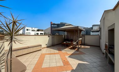 Venta De Dúplex Amplio Y Funcional