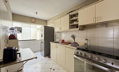 Venta De Dúplex Amplio Y Funcional