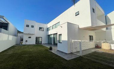 CASA RENTA VALLE DEL VERGEL