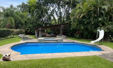 CASA EN VENTA EN LOMAS DE COCOYOC
