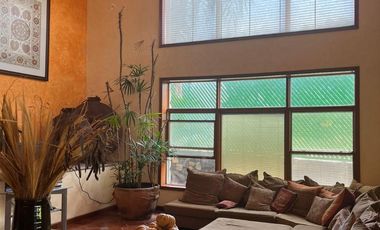 CASA EN VENTA EN LOMAS DE COCOYOC