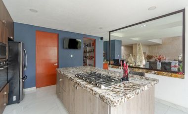 Exclusiva Casa en Calimaya: 3 Recámaras, Jardín y Área Social