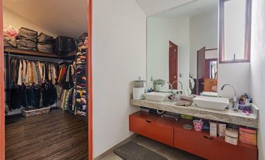 Exclusiva Casa en Calimaya: 3 Recámaras, Jardín y Área Social