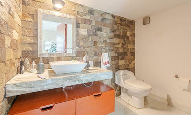 Exclusiva Casa en Calimaya: 3 Recámaras, Jardín y Área Social