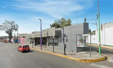 Local comercial en renta en esquina  San Lorenzo Tezonco Iztapalapa.